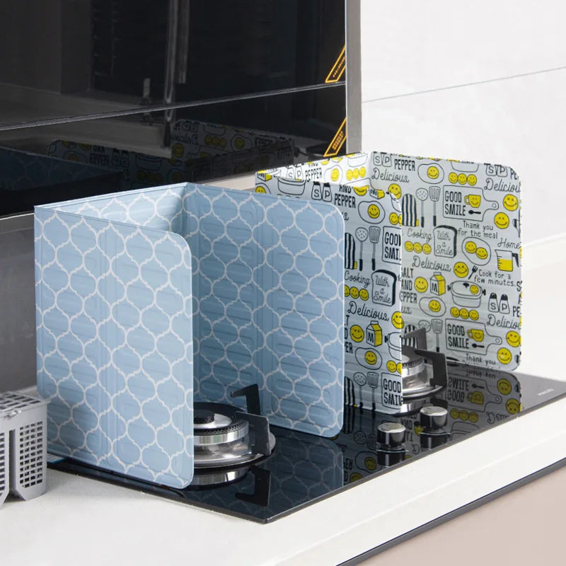 Foldable Aluminum‑Foil Kitchen Oil Splash Guard, High‑Temp Heat‑Insulating Grease Shield, Easy‑Clean Hob Surface Stain‑Resistant