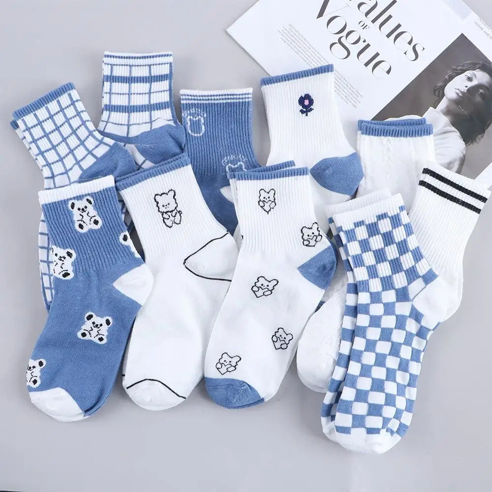 Comfortable Casual Fashion Autumn Cartoon Winter Cotton Sport Women Hosiery Middle Tube Socks Bear Socks Couple Socks