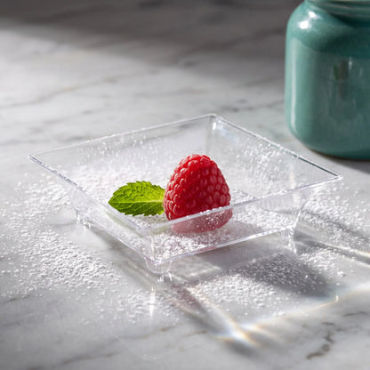50pcs Clear Plastic Mini Dessert Plates Small Appetizer Dishes Salad Snack Trays Sauces Tastings Wedding Party Supplies