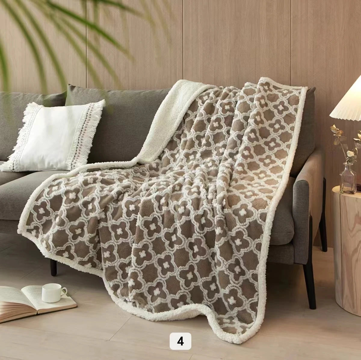 Jacquard Style Thickened Double Layer Winter Lamb Plush Blanket Pink Ghost Printed Quilt Flannel Sofa Cover Coral Velvet Blanket