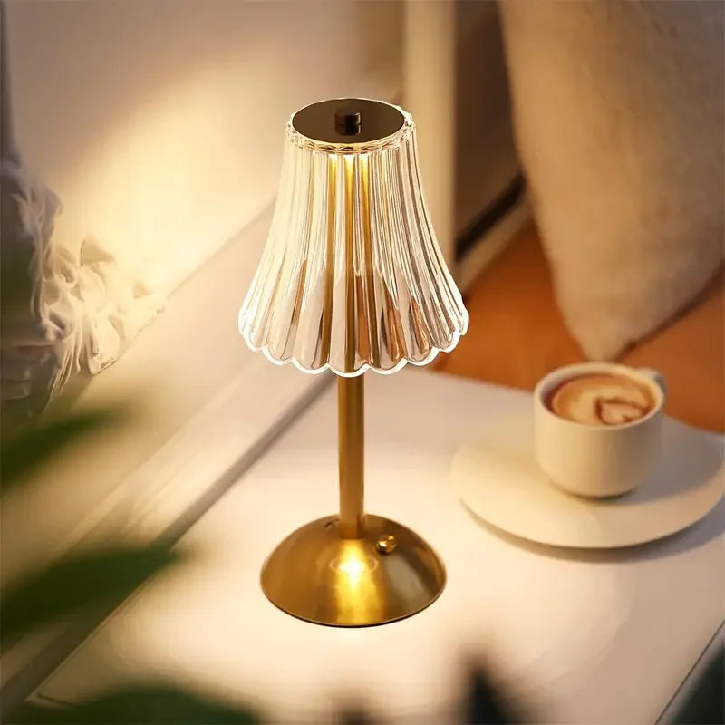 Vintage Crystal LED Desk Lamp, USB Charging, Suitable for Bedrooms and Living Rooms, Easily Creating a Warm Atmosphere