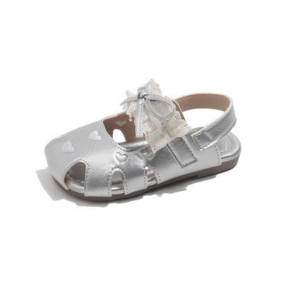 JGSHOWKITO Summer Children Heart Hollow Out Sandals Closed Toe Kids Wedding Party Shoes with Lace Bow Casual Girls Flat Sandals