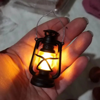 Dollhouse Mini Led Retro Glowing Pony Lantern Simulation Cande Light Night Light  Dolls Miniature oil light Lamp Home Decor Toy