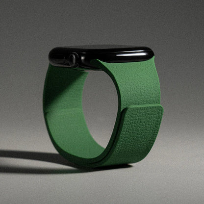 Silicone Magnetic Strap for Apple watch Bands 44mm 40mm 41mm 42mm 46mm 45mm 49mm correa iWatch Series 11 10 SE3 9 8 7 6 Ultra3 2