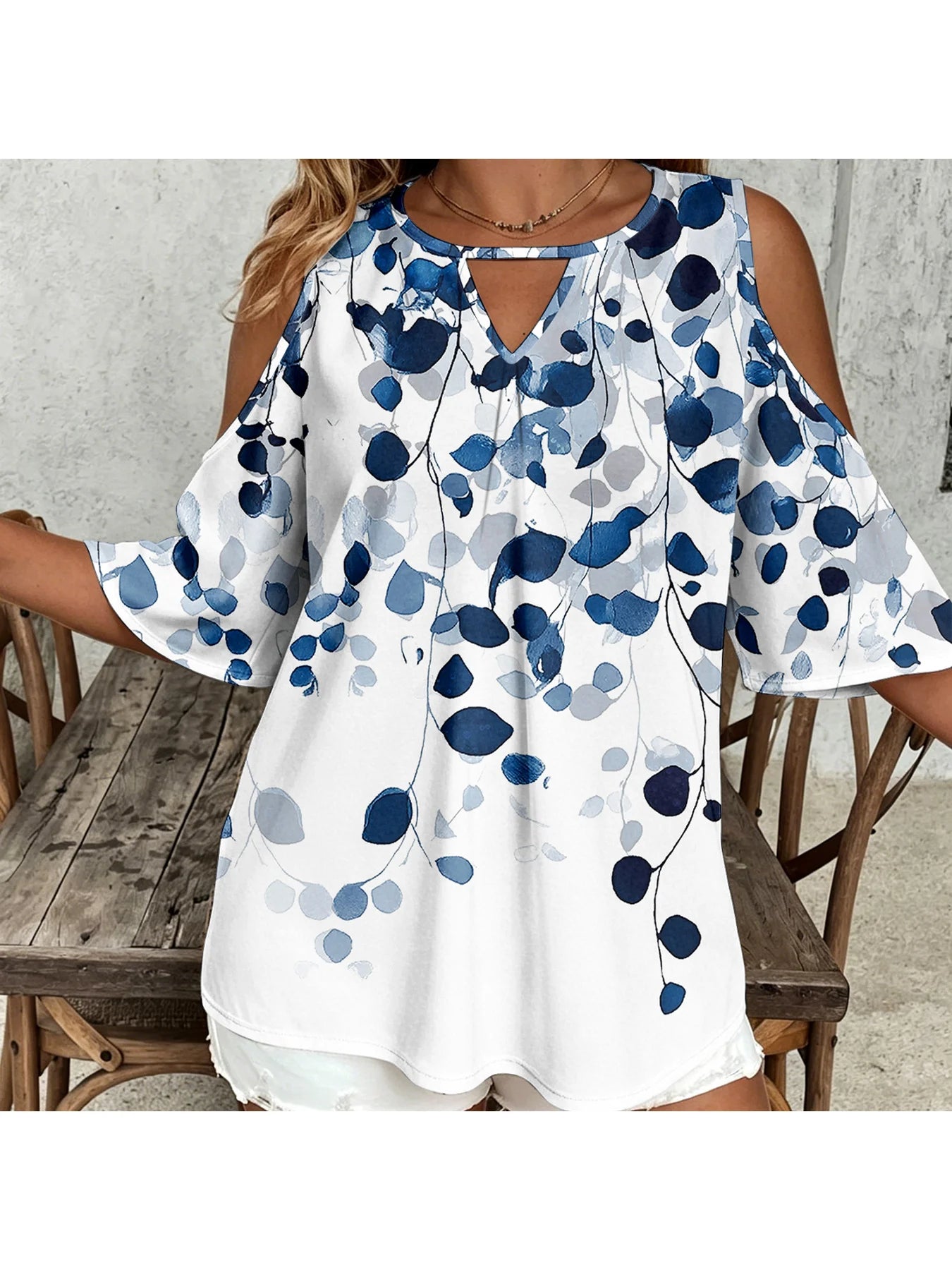Women's Plus Size Women's Blue Leaf Print Off Shoulder V-Neck Hollowed Out Mid Sleeve Top, Commuting and Leisure Vacation Top