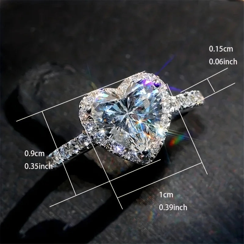 Exquisite Romantic Engagement Jewelry 3 Prong Heart Rings For Women Wedding Party Valentines Gift