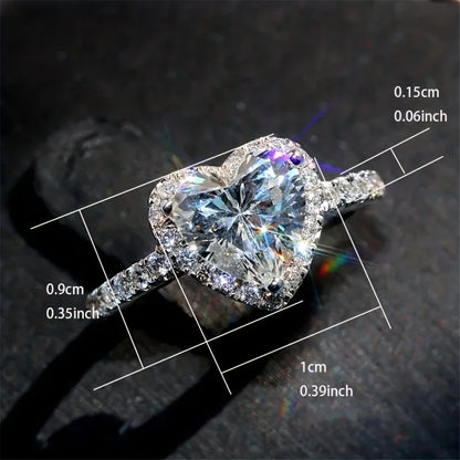 Exquisite Romantic Engagement Jewelry 3 Prong Heart Rings For Women Wedding Party Valentines Gift