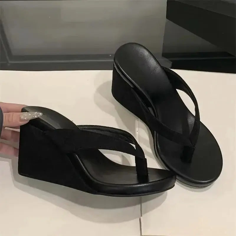 2026 New Summer Leopard Print Clip Toe Platform Wedges Women Slippers Fashion Thick Bottom High Heels Flip Flops Shoes