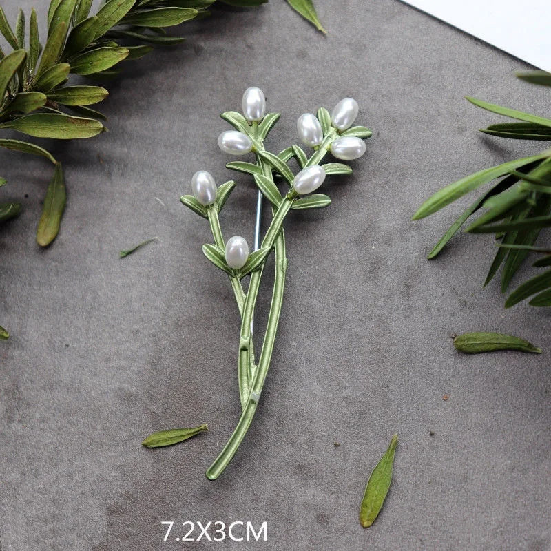Creative Handmade Exquisite Green Plant Brooch Corsage Woman Retro Pearl Brooches Coat Accessories Jewelry