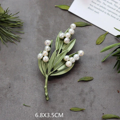 Creative Handmade Exquisite Green Plant Brooch Corsage Woman Retro Pearl Brooches Coat Accessories Jewelry