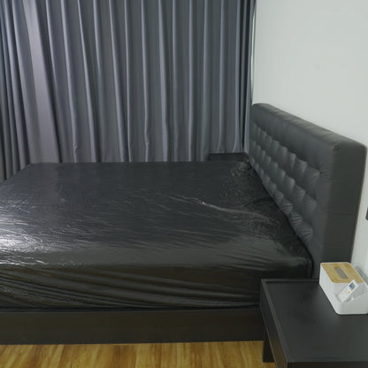 1pcs PVC Waterproof Mattress Protection Sheet, Soft and Skin-Friendly, Deep Pockets Adjustable, Suitable for Hotels and Bedrooms
