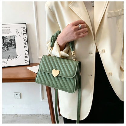 Women Shoulder Bags Fashion Rhombus Ladies Crossbody Handbag Girls' Totes Bags Student Coin Pack Pleated Metal Heart Shape Trim