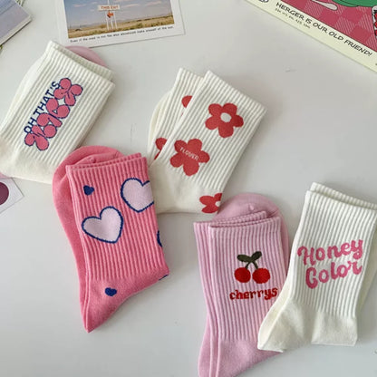 5 Pairs of Women's Summer Ins Trendy Sweat-Absorbent Spring and Autum Cute Heart Flower Letter Socks for Women
