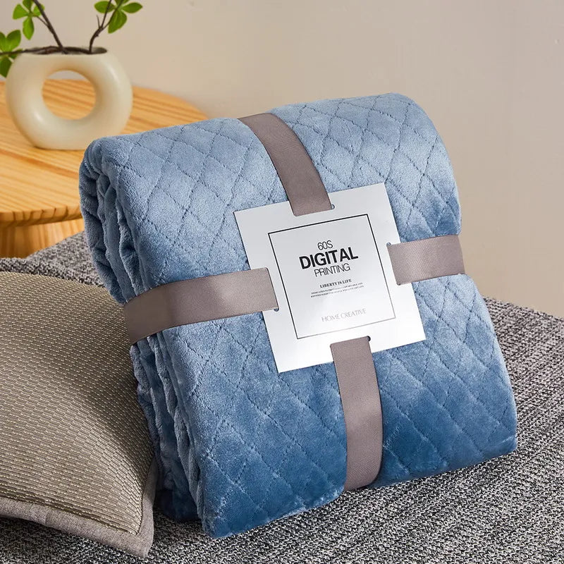 Fluffy Coral Velvet Blanket Flannel Plush Comfortable Thickened and Warm Soft Sofa Throw Blanket for Air-Conditioned Room Luxury