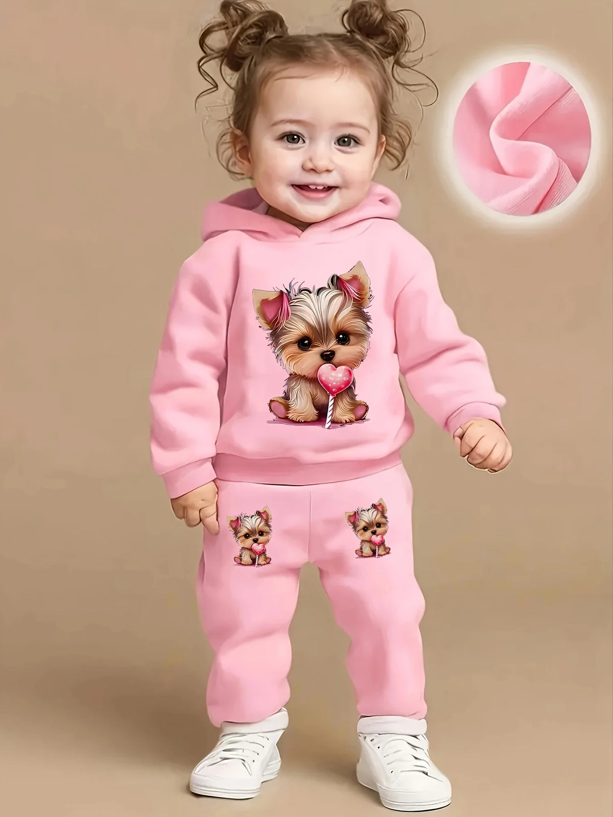 A cute dog pattern printed fleece hoodie and pants set for baby girls in autumn and winter for newborns