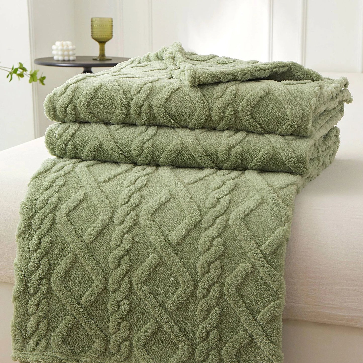 New Winter Coral Fleece Blankets Home Cozy Office Sofa Blanket Warm Nap Throw Blanket Travel Textile Fleece Thick Warm Blankets