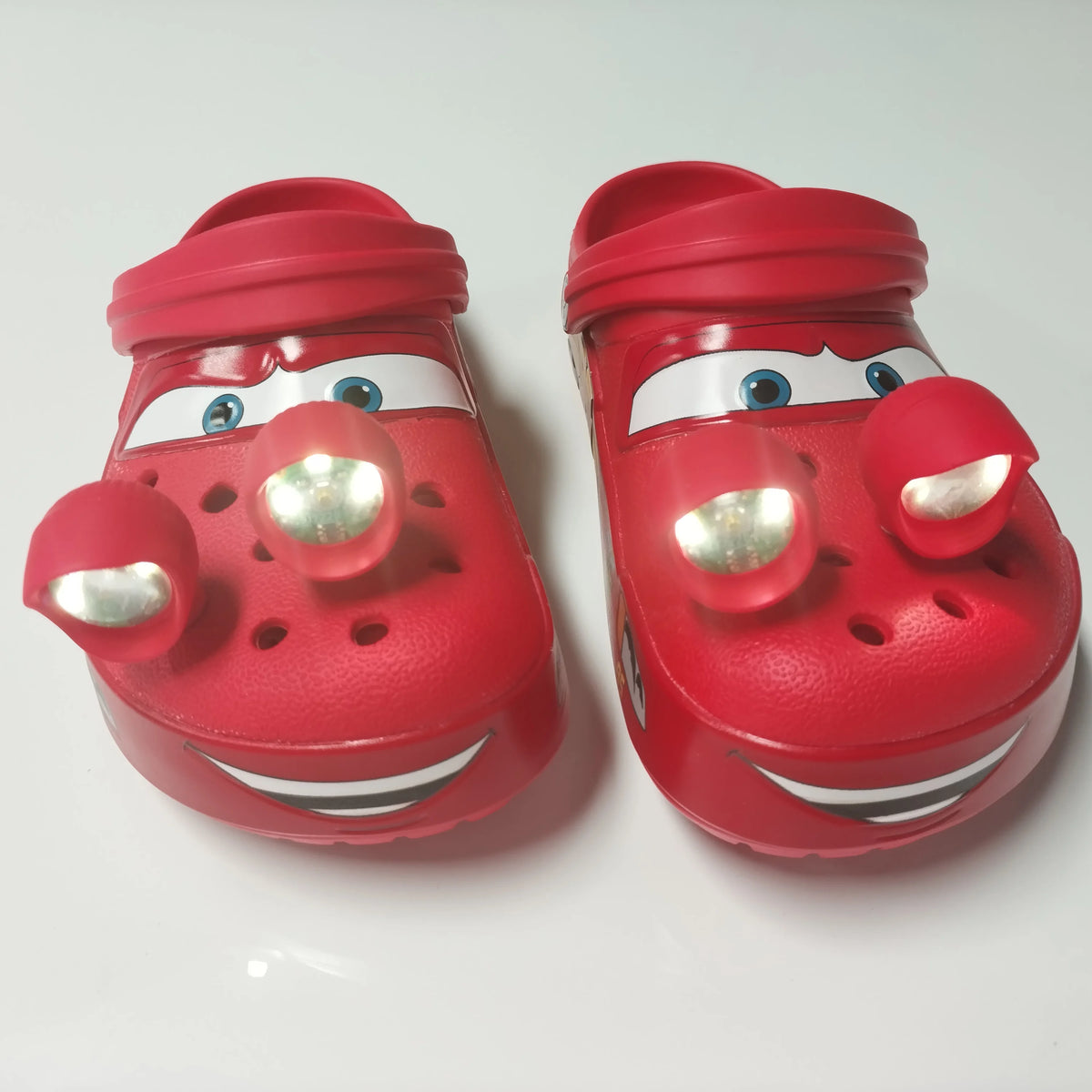 Cartoon Clogs with LED Light Shoe Charms Glow in Dark Garden Shoes Summer Beach Sandals Lightweight Slip On Clogs
