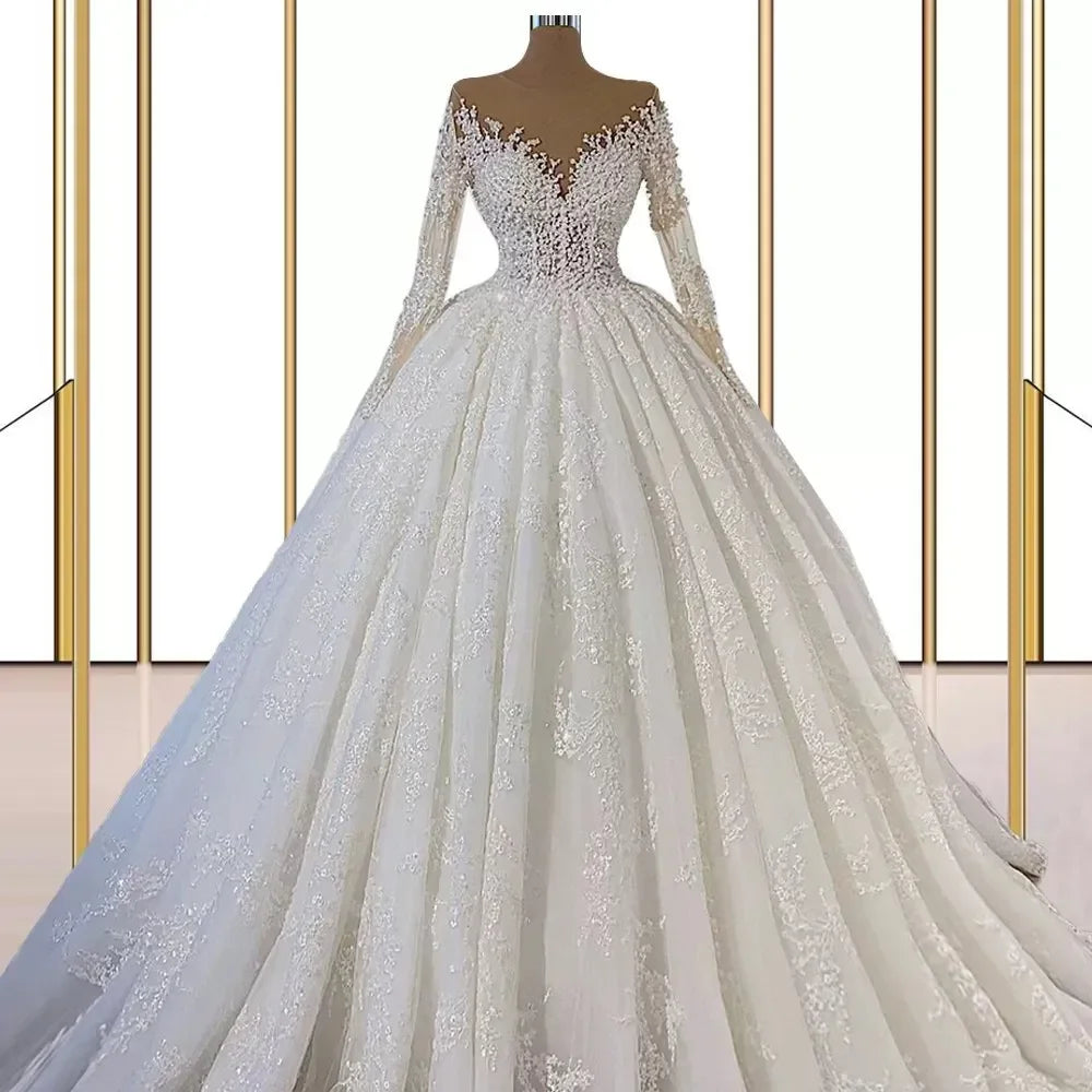 Customized A-Line Scoop Wedding Dresses Illusion Long Sleeves Appliques Lace Bridal Gowns Sweep Train Garden Brides Dress