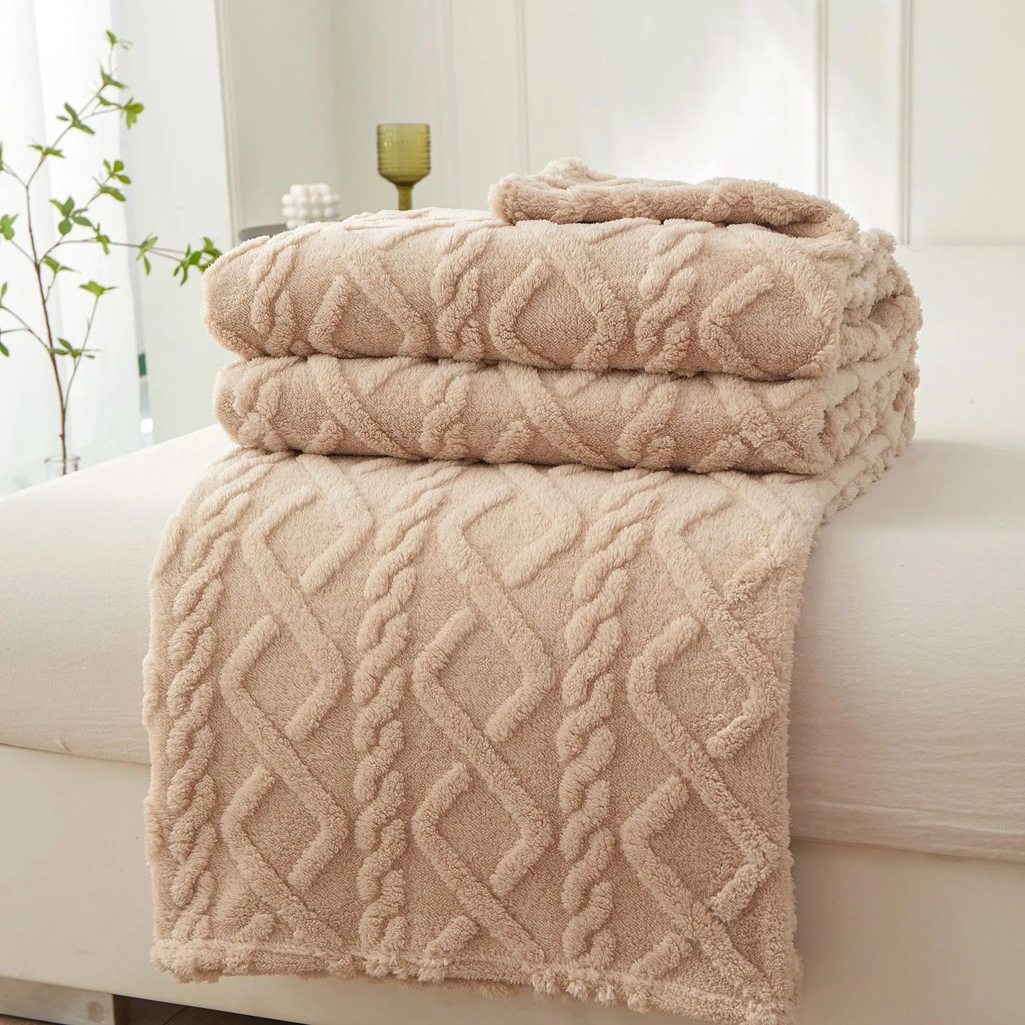 New Winter Coral Fleece Blankets Home Cozy Office Sofa Blanket Warm Nap Throw Blanket Travel Textile Fleece Thick Warm Blankets