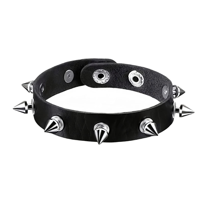 T5UF Stylish Punk Rock Bracelet Square Rivets Punk Wristband Trendy Gothic Jewelry Suitable for Individuality and Comfort
