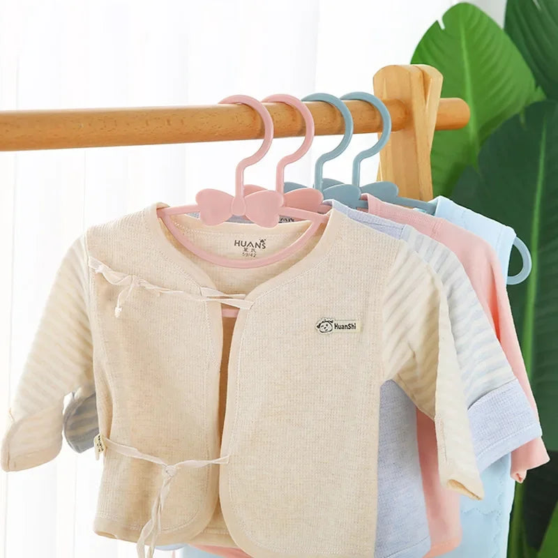 5-50pcs Baby Hangers Plastic Kids Clothes Storage Hanger for Nursery