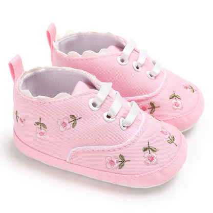 Cute and classic pink themed casual flat shoes for baby girls, soft and comfortable baby walking shoes for 0-18 months