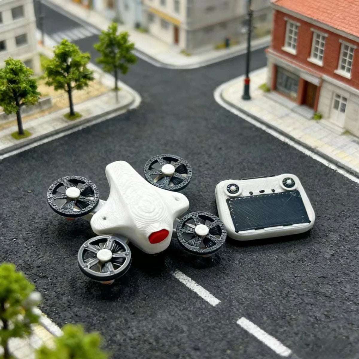 2 pcs 1: 12 Scale Miniature Remote Control Drone Model, Miniature Scene Props, Dollhouse with a Strong Sense of Technology.