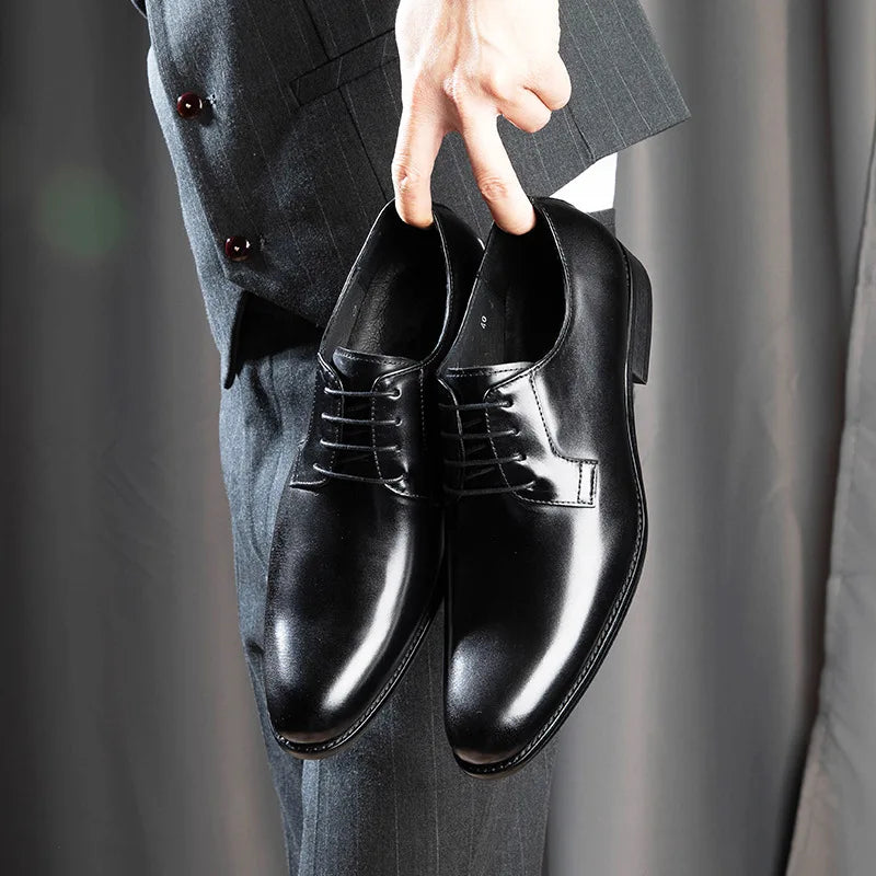Business Casual Shoes Trend Patent Leather Men Wedding Shoes Gold Blue Red White Oxfords Shoes Designer Pointed Toe Dress Shoe