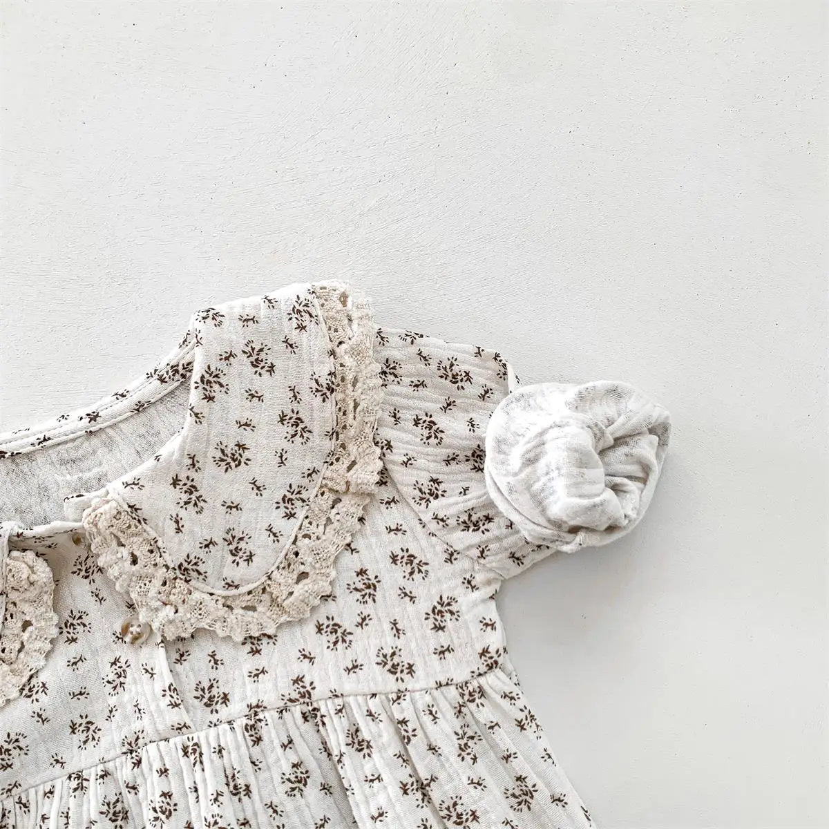 Newborn Girl Cotton Floral Doll Lace Collar Long Sleeve Princess Romper + Hat Suit Baby Clothes Set 0-2 Years Old