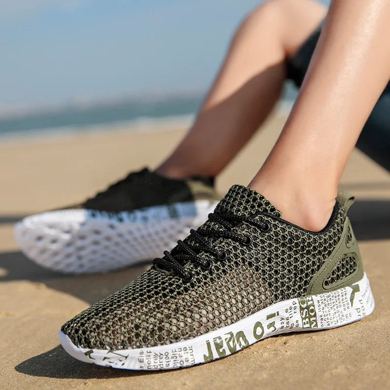 Men's Comfortable Lightweight Sports Shoes Breathable Hiking Beach Quick-drying Non-slip Casual Outdoor Wading Sports Shoes