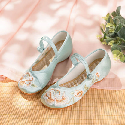 Embroidery Old Beijing Cloth Shoes Streetwear Embroidery Casual Vintage Cheongsam Autumn Sneakers Women Shoes Ethnic Style
