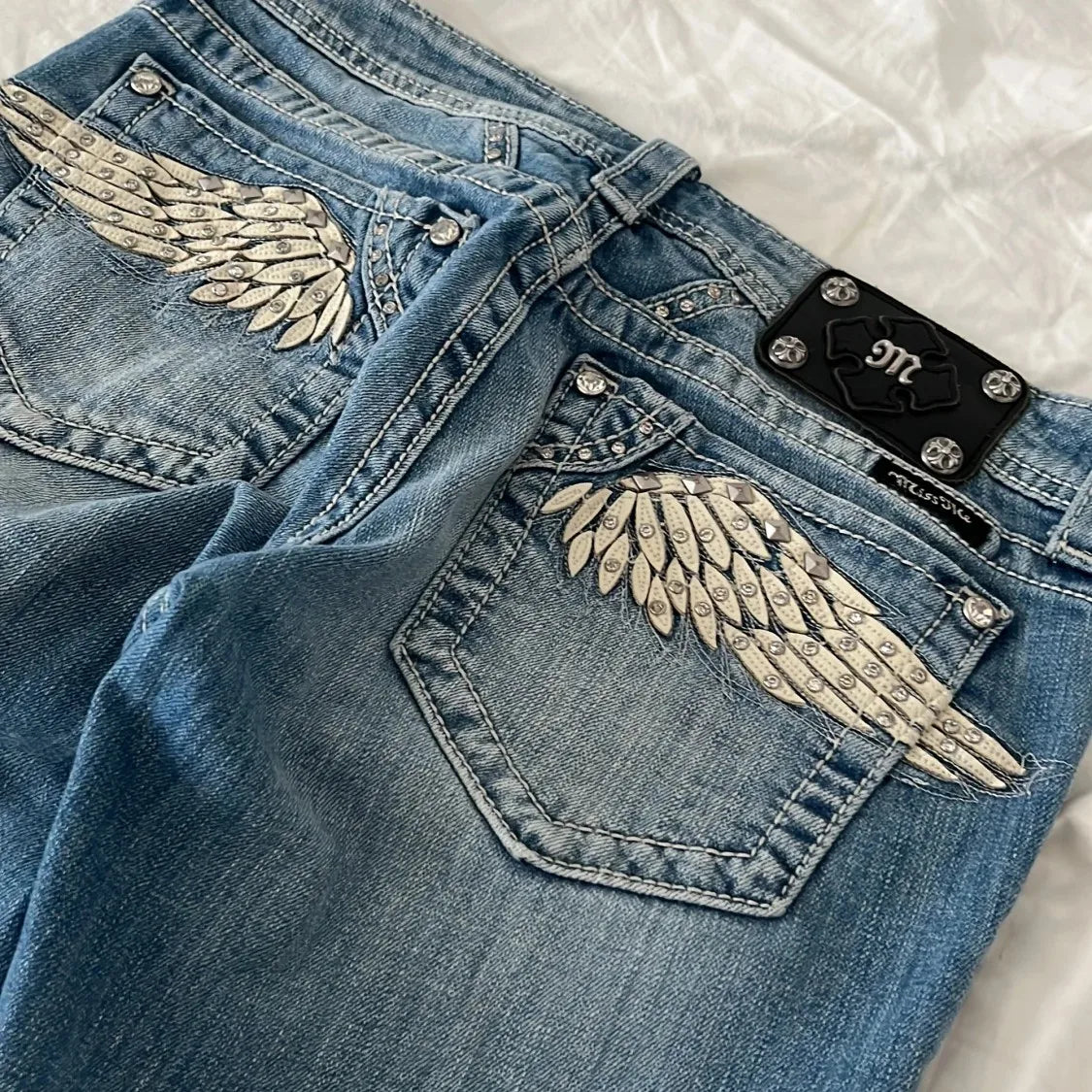 Women Bling Rhinestone Jeans Wings Pocket Embroidered Vintage Y2K Streetwear Hip Hop Dark Wash Cargo Denim Pants Fashion Trouser