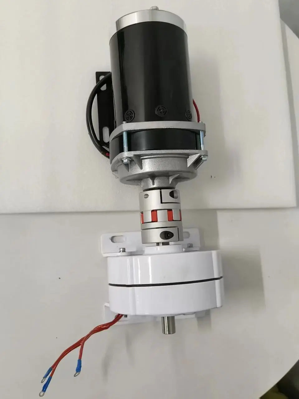 Motor Combination 8KW 6KW Electric Generator Windmills Dynamo Water Turbine Gearless Permanent Magnet Generator 12V 24V 48V