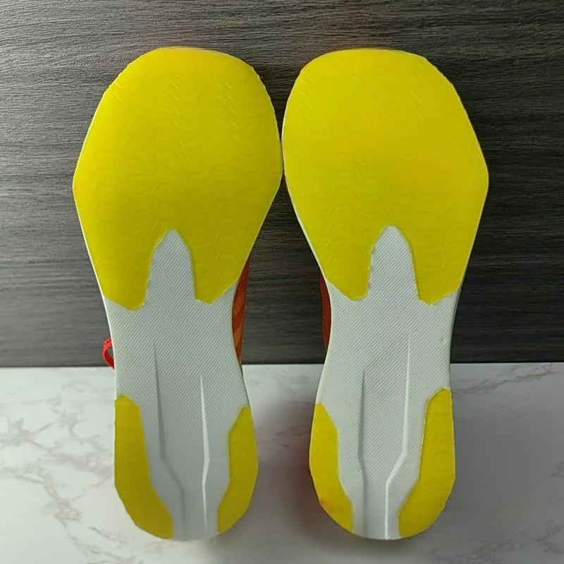 Super Cool Running Shoes For Men Women Red Sport Shoes Unisex Carbon Plate Walking Jogging Shoes Couples Soft Sole Training Shoe