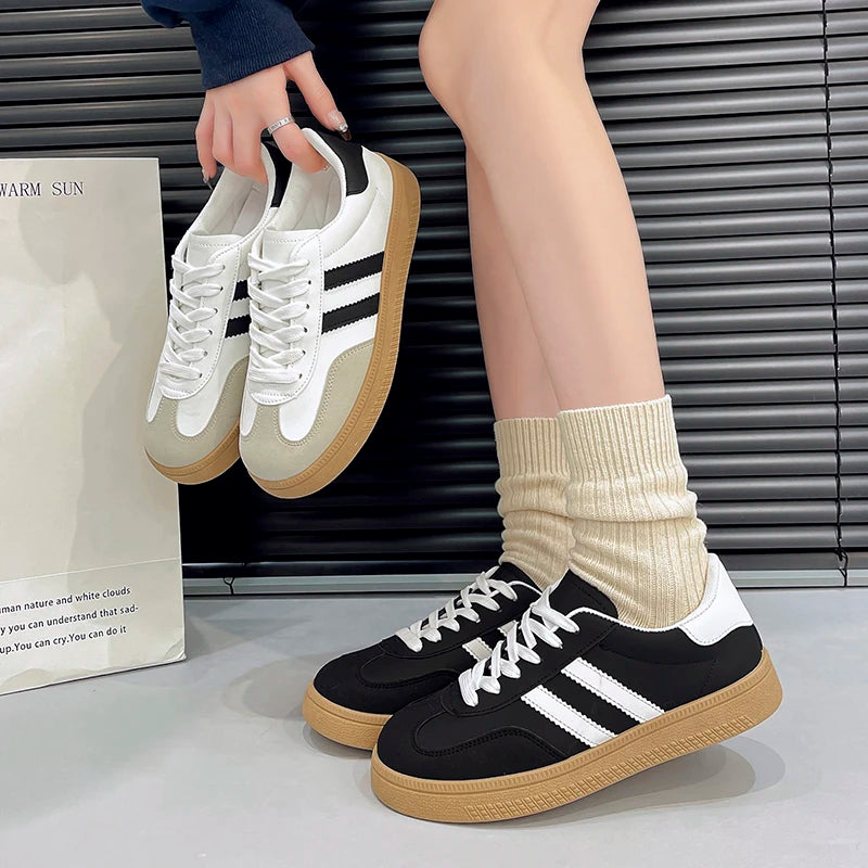 Shoes Woman 2025 Trend Casual Sneakers Comfortable Lace Up Flats Tennis Shoe Breathable Walking Jogging Shoe Zapatillas De Mujer
