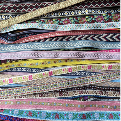5 Yards 1~3CM Geometric Flower Designs Are Selling Well Embroidered Jacquard Ribbon Decorative Clothing Dog Chain Curtains