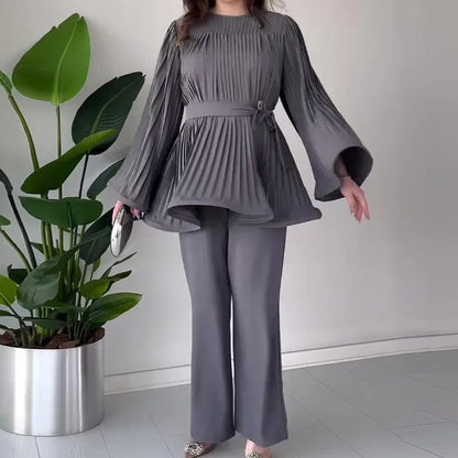 Women's New Autumn Two-piece Set Round Neck Bat-sleeved Pleated Big Swing Frenum Top Temperament Elegant Loose Straight Pants