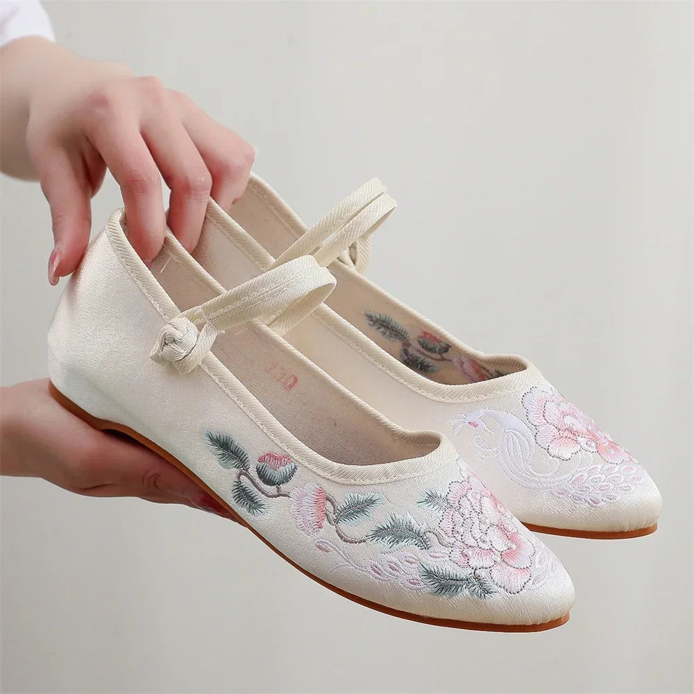 Fashion Ethnic Chinese Style Women Shoes Hanfu Single Canvas Zapatos Elegant Casual Vintage Woman Embroidered Cloth Shoes