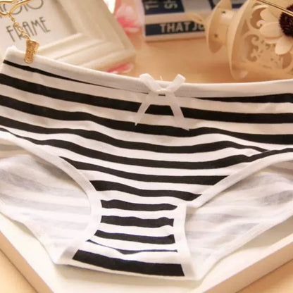 Women Cute Sexy Underwear Panties Stripes Navy Bowknot Tanga Lovely Women Panties Cotton Briefs