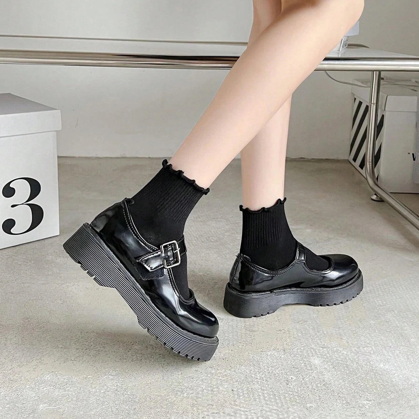 Women's Crew Socks with Ruffles, White and Black, Comfortable, Breathable, Moisture-Absorbing and Sweat-Wicking