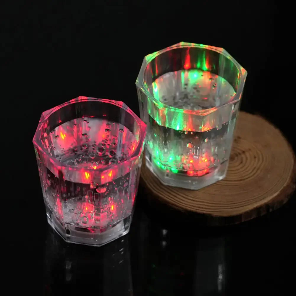 Flashing Cup Wine Beer Whisky Mug LED Glowing Glasses Cup Beverage Drinking Cup Automatic Glowing Glasses Party Decor Supplies