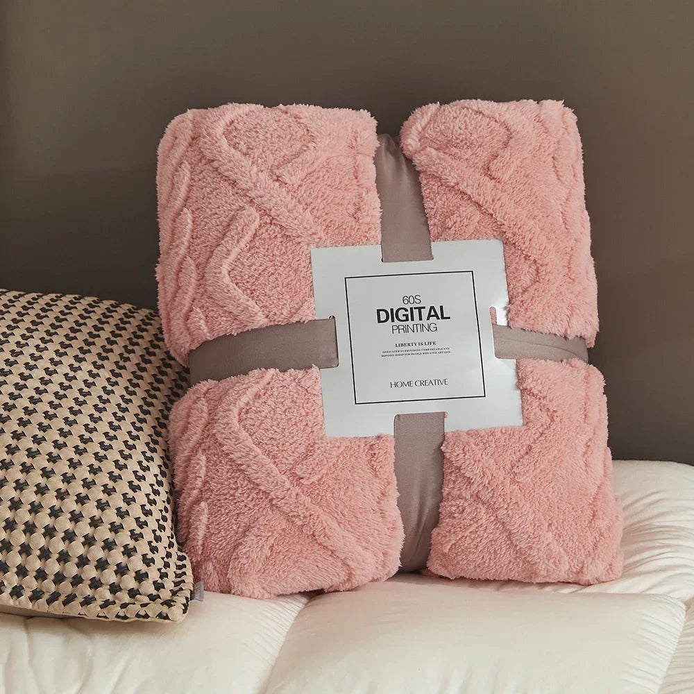 Fluffy Coral Velvet Blanket Flannel Plush Comfortable Thickened and Warm Soft Sofa Throw Blanket for Air-Conditioned Room Luxury