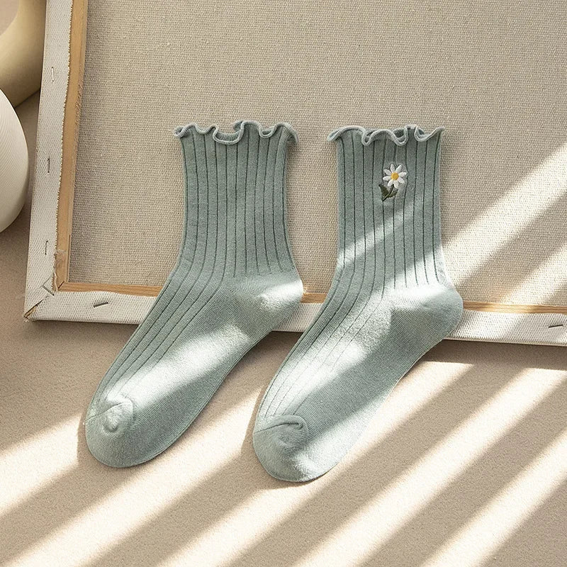 Ruffle Socks Women White Black Frilly Lolita Style Japanese Maiden Cute Kawaii Cotton Harajuku Princess Crew Socks Calcetines