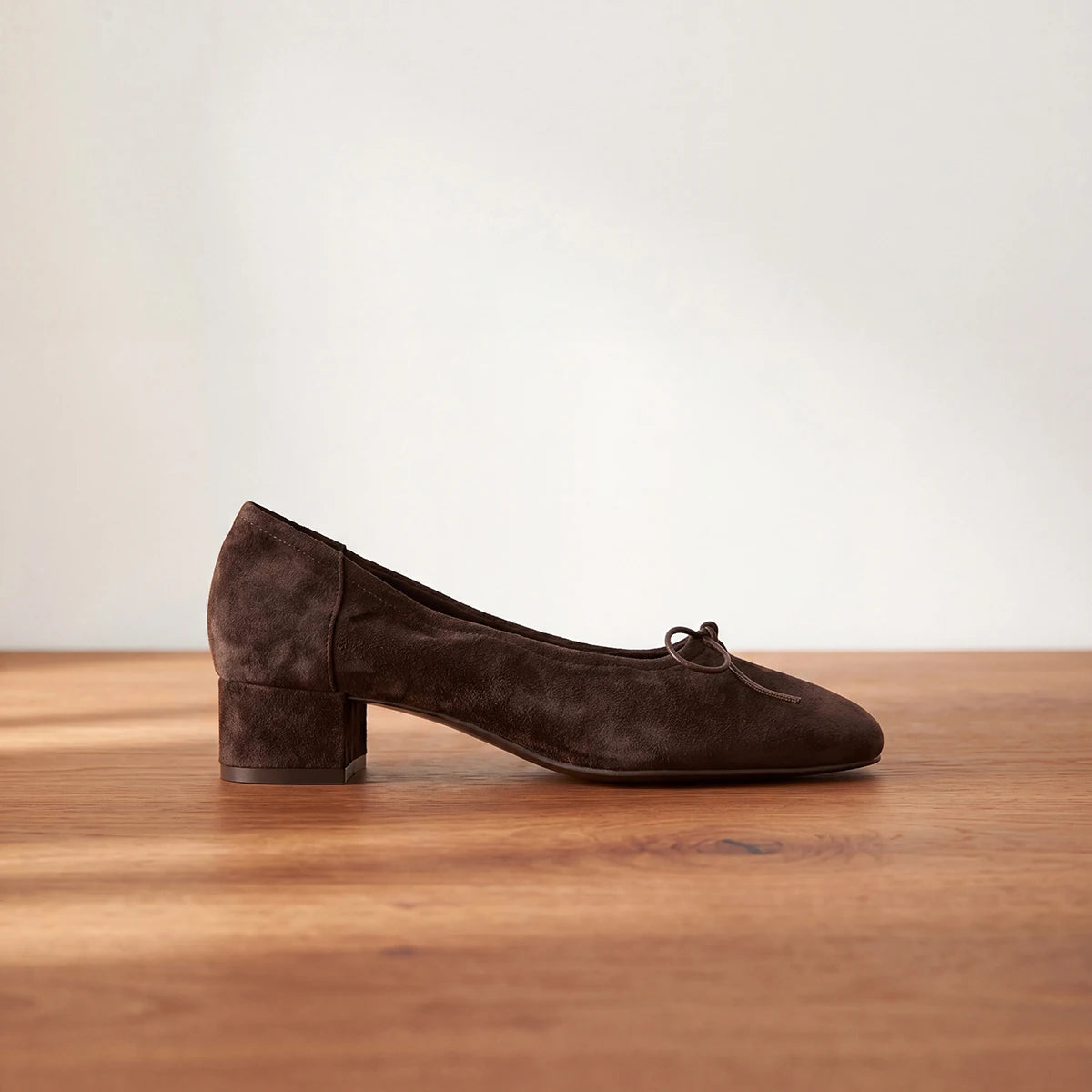Genuine Leather Pumps Women Bowknot Low Heels Elegant Chunky Heel Office Ladies Dress Shoes Comfortable Slip On Smart Shoes 2026
