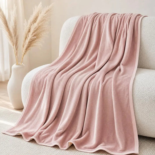 Durable Blanket Solid Color Flannel Throw Blanket Lightweight Plush Bed Cover Soft Fuzzy Sofa Blanket for Cozy Nap Sleeping