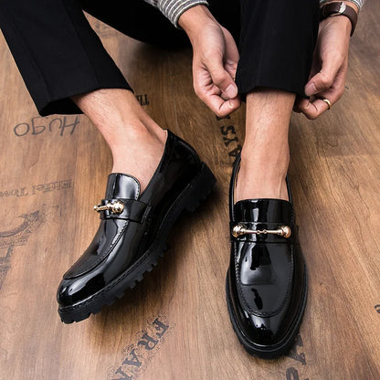 Men Dress Shoes Spring Autumn Slip on Patent Leather Male Loafers Pointed Toe Formal Shoe Large Size Flats Soft Luxury Mens Shoe