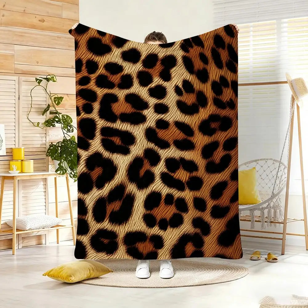 Fashion Animal Print Throw Lightweight 240g Flannel Blanket Soft Skin-friendly for Summer Cooling