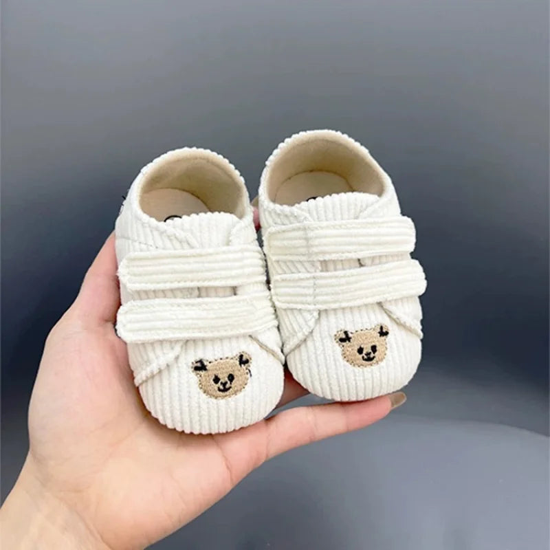 Boys and Girls Panda Sports Shoes in Spring and Autumn Seasons