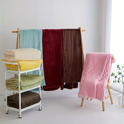 Large Pull Bar Blanket for Sofa Blanket Super Soft and Comfortable Blanket for Women Cute Little Blanket Gift for Girls