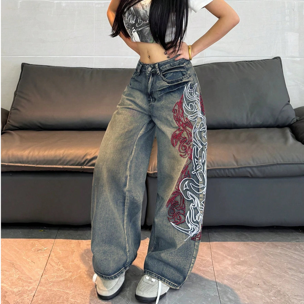 American Street Hot Item Women Vintage Mud Washed Wide Leg Jeans Abstract Side Embroidery High Waist Baggy Y2K Spicy Pants